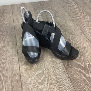 ALDO Black Platform Shoes Sandals Open Toes 41 Strappy Women's‎ EUC Stretch